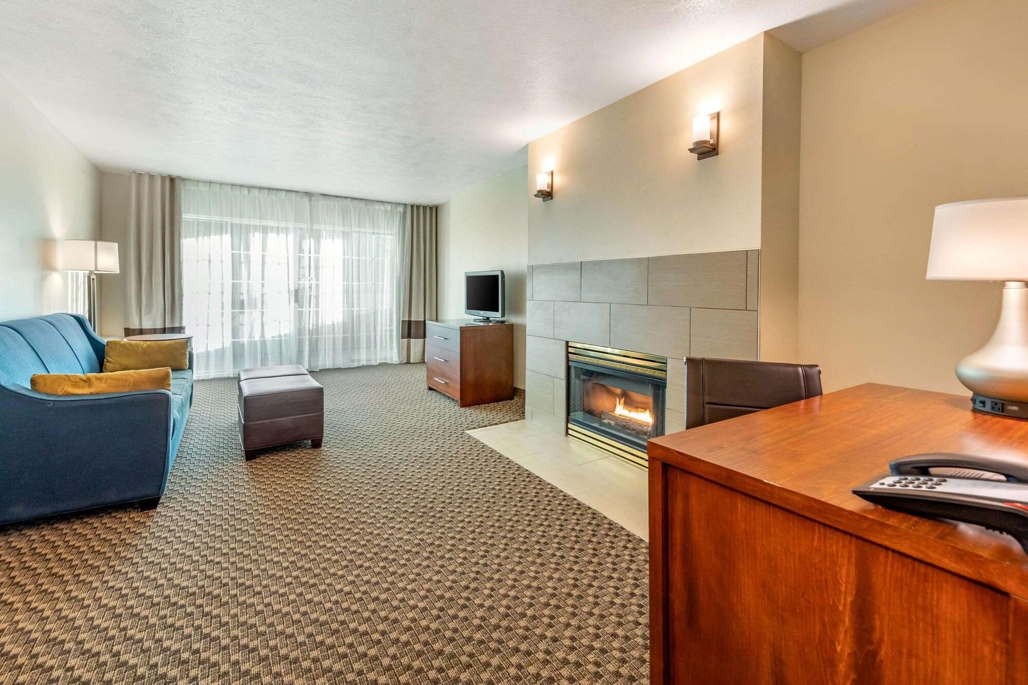 Comfort Inn & Suites Lancaster Antelope Valley Exterior foto